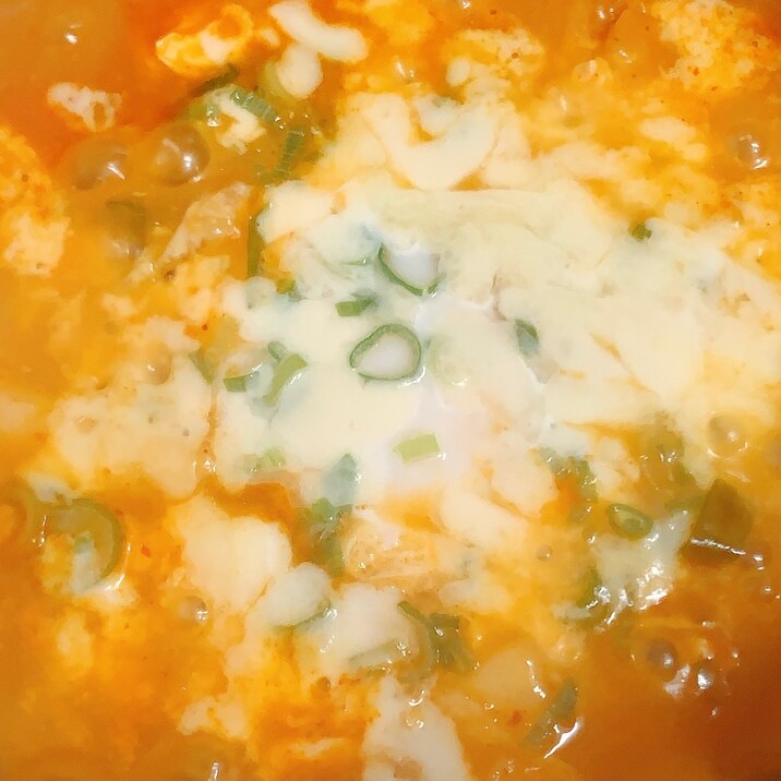 トマトチゲチーズ鍋のスープ